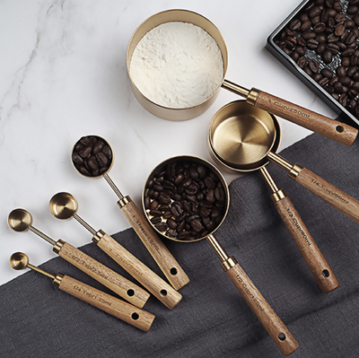 Brushed Gold Wooden Handle Measuring Cups And Spoons